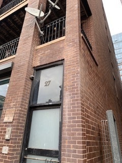 Primary Photo - 27 N Morgan St
