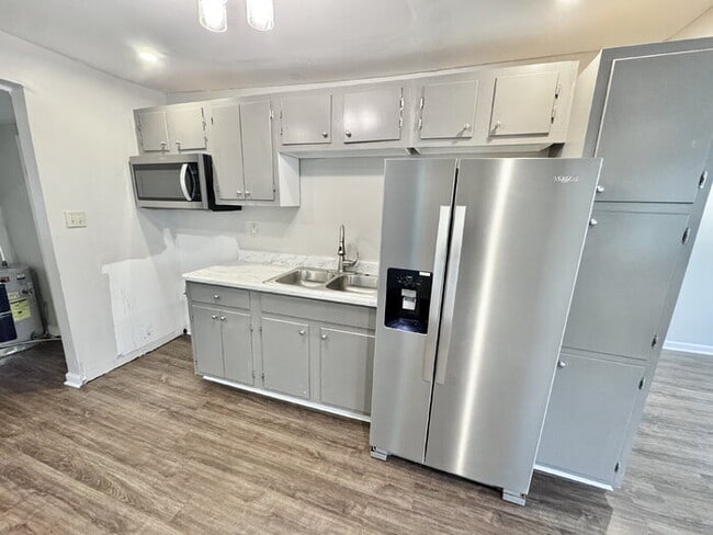 Building Photo - 324 Harrell St