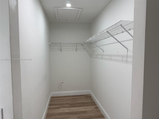 Building Photo - 7065 SW 164th Ct