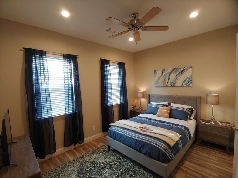 Building Photo - 4926 Weeping Willow Rd