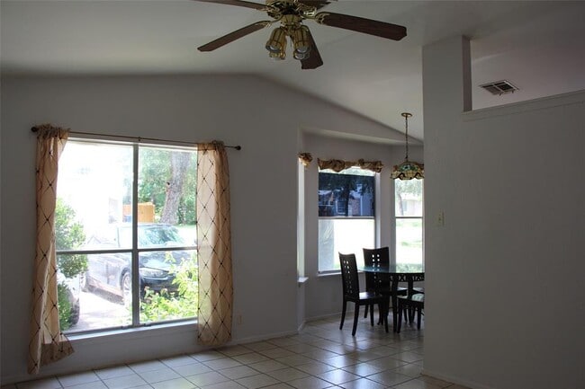 Building Photo - 9603 Nightjar Dr