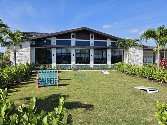 Building Photo - 12470 Wellen Golf St