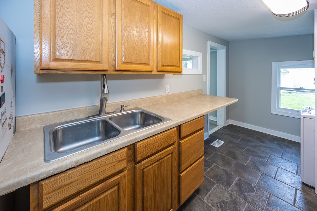 Building Photo - 3012 E Minnesota St