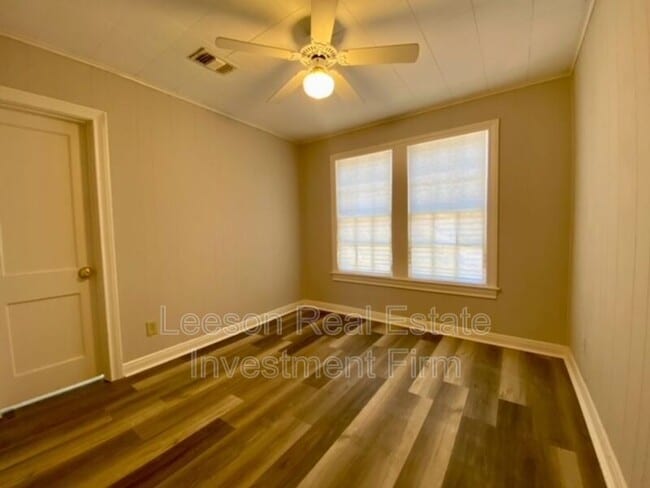 Building Photo - 735 Ratcliff St