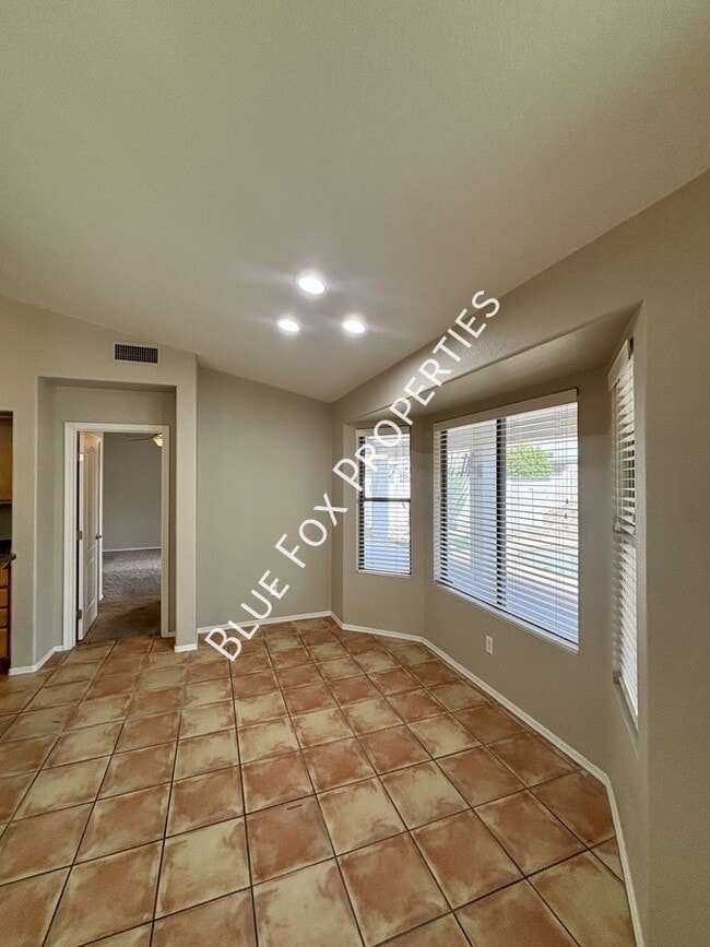 Building Photo - 10163 E Falcon Point Dr