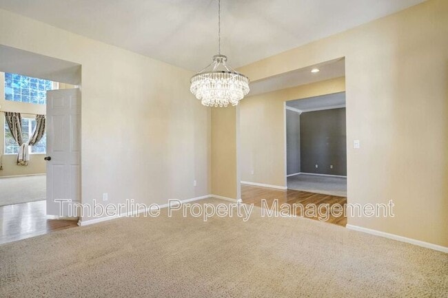 Building Photo - 14480 Tierra Dr