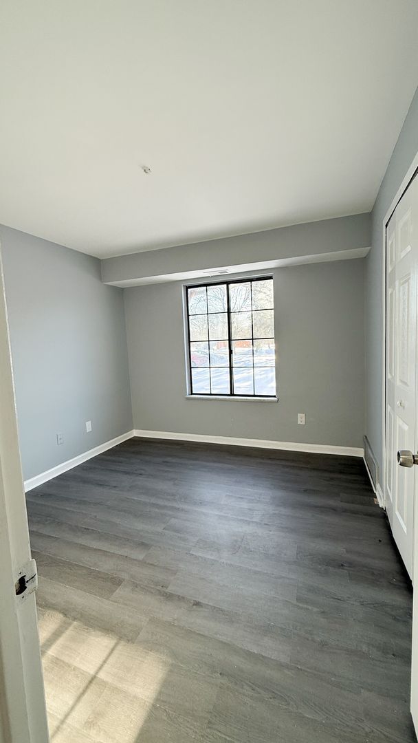 Building Photo - Beautiful 2 Bedroom Condo in Canton