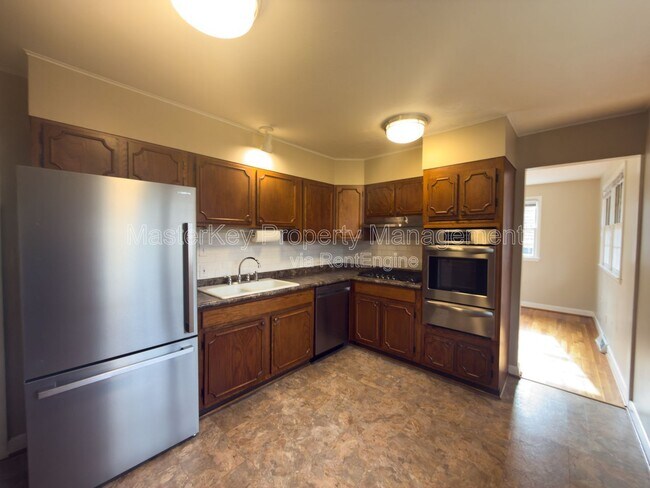 Building Photo - 5317 Coronado Dr