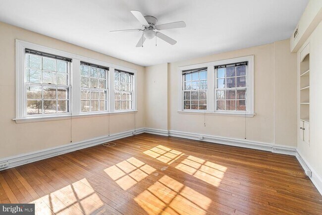 Building Photo - 415 City Ave