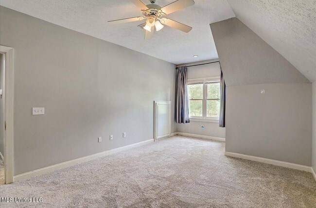 Building Photo - 132 Pine Ridge Cir