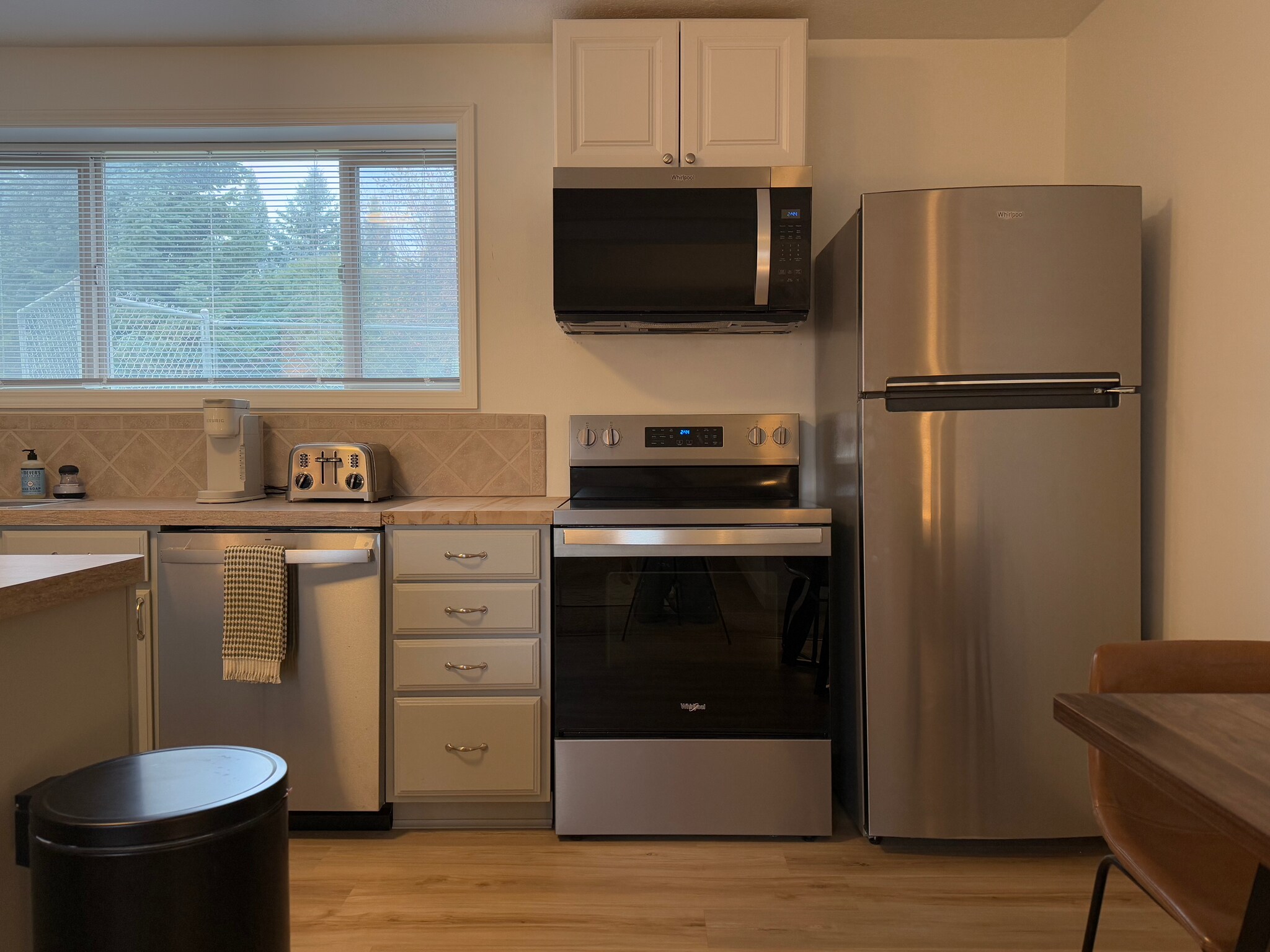 Building Photo - 2260 Richards Ave