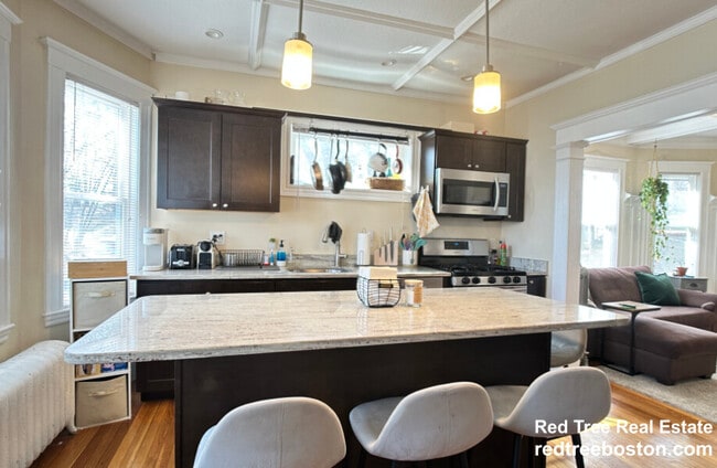 Building Photo - 3 Glenley Ter