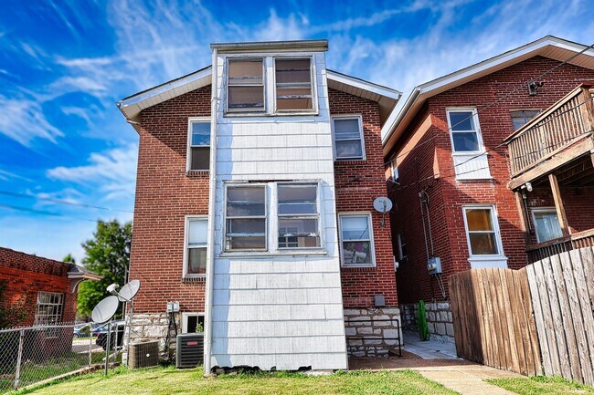 Building Photo - 6328 Arsenal St