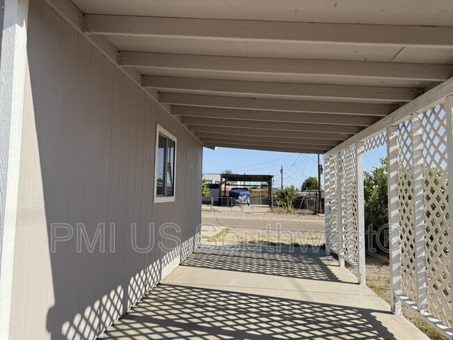 Building Photo - 4453 Calle del Media