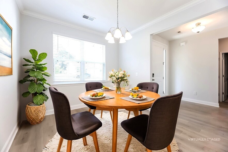 Building Photo - 123 Renwood Rd