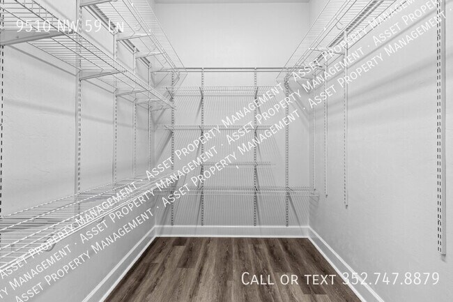 Building Photo - 9510 NW 59 Ln