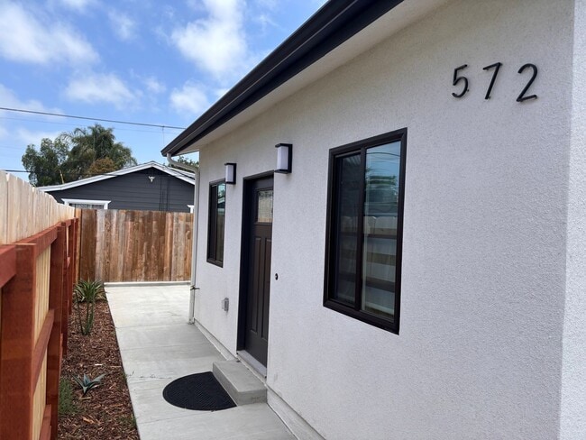Building Photo - Brand New 2 Bedrooms 2 full baths home, AD...