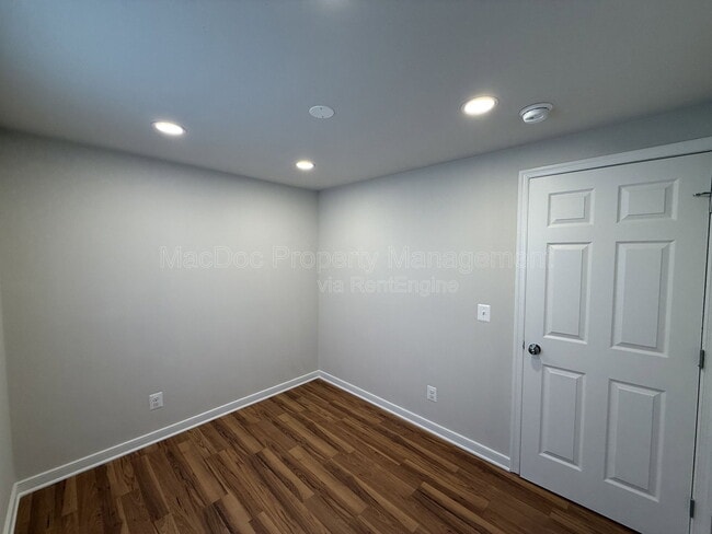 Building Photo - 13428 Ladysmith Rd