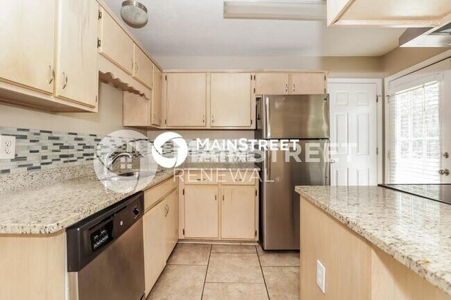 Building Photo - 3 Bedroom Pet-Friendly Home in Old Hickory, TN with Main Street Renewal