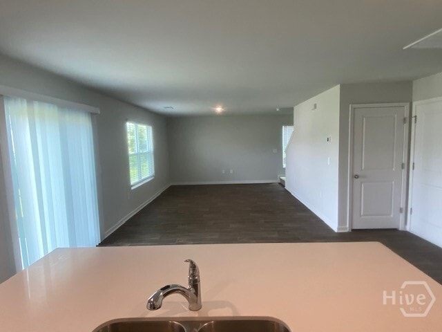 Building Photo - 411 Sea Breeze Dr