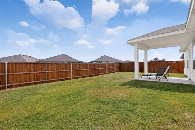 Building Photo - 114 Drovers Dr