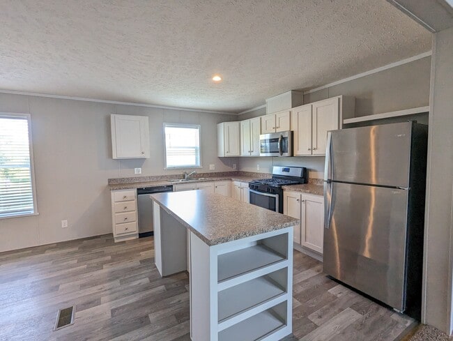 Building Photo - 151 Beech