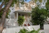 Building Photo - 2 Bedroom 1 Bathroom Golf Club Townhouse 1 year rental