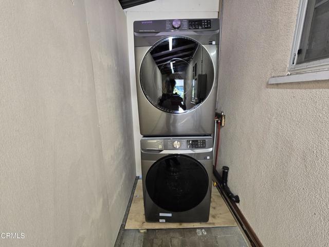 Building Photo - 2992 Casitas Ave