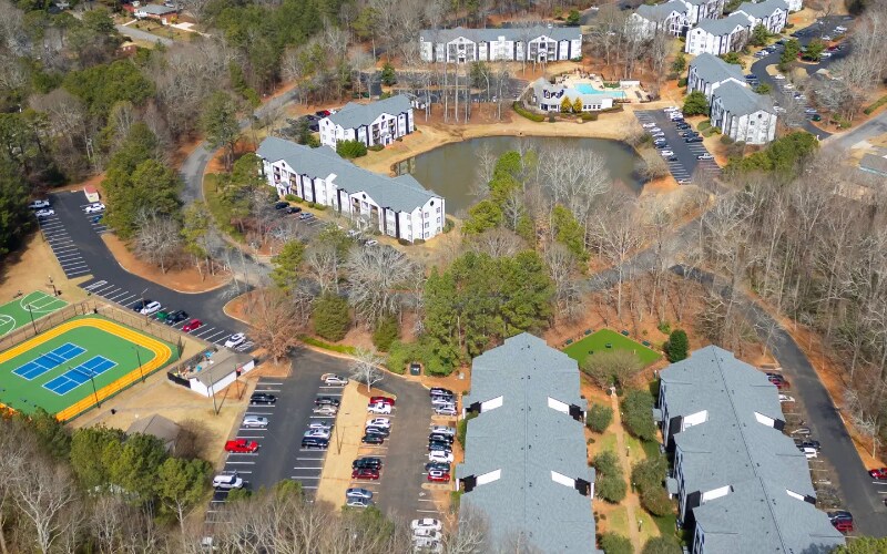Building Photo - 1000 Lakeside Dr
