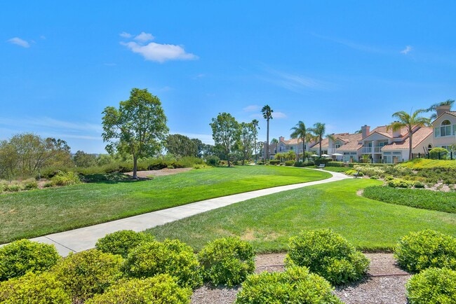 Building Photo - Panoramic Views! Laguna Niguel Condo!