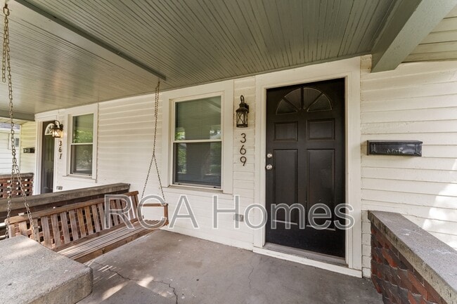 Primary Photo - 369 S Grand Ave