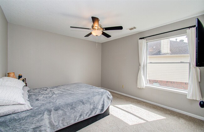 Building Photo - 6522 Everhill Cir