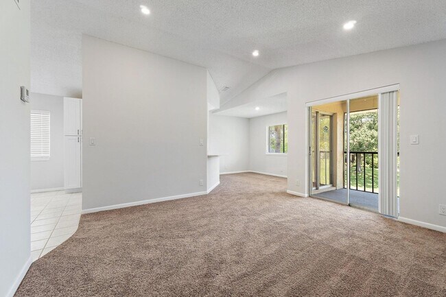 Building Photo - 6531 Chasewood Dr