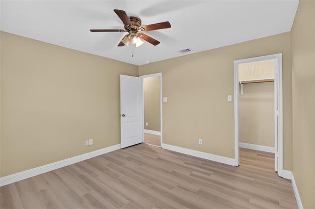Building Photo - 2215 Splendor Ct
