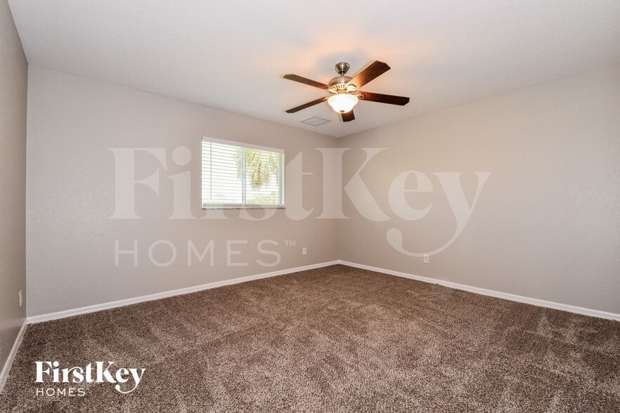 Building Photo - 3619 NW 41st Ln