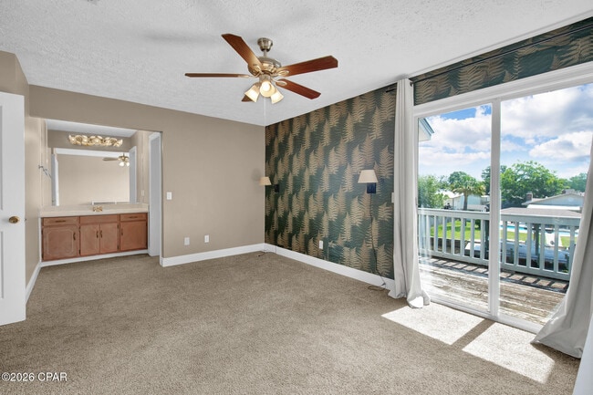 Building Photo - 1365 Capri Dr