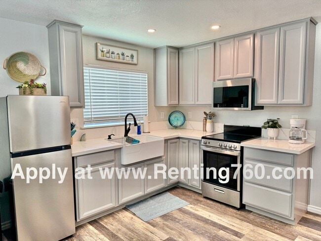 Primary Photo - Fully Updated Furnished Studio Near Milita...