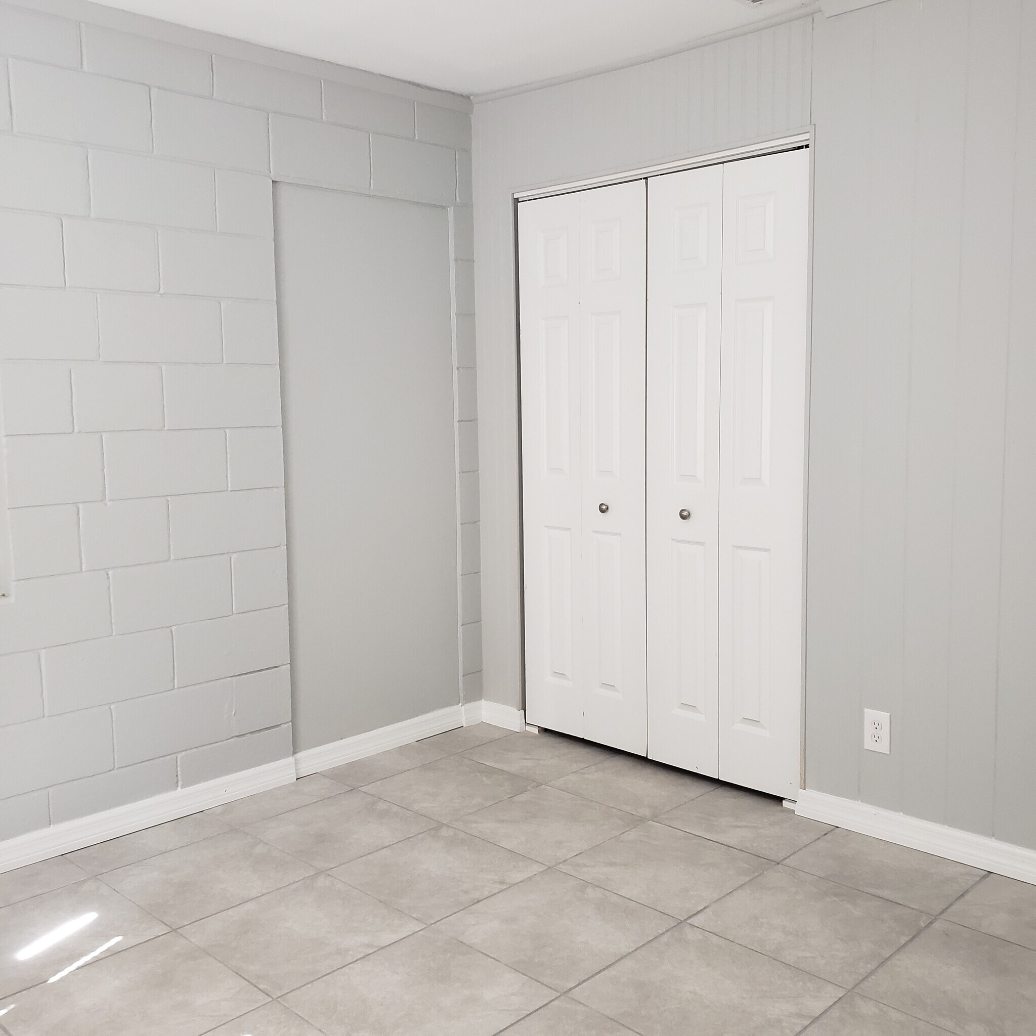 Building Photo - 2061 50th Avenue