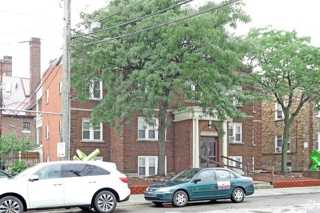 Building Photo - Demrick