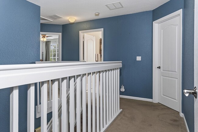 Building Photo - 217 Berenger Walk