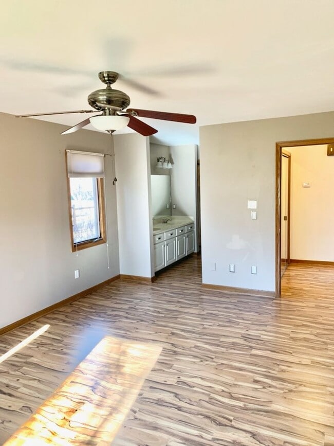 Building Photo - Exceptional 2 Bedroom, 2 Bath Ranch Townhome with 2 Car Attached Garage in Fort Collins, CO