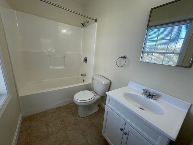 Building Photo - 10 Sentinel Court