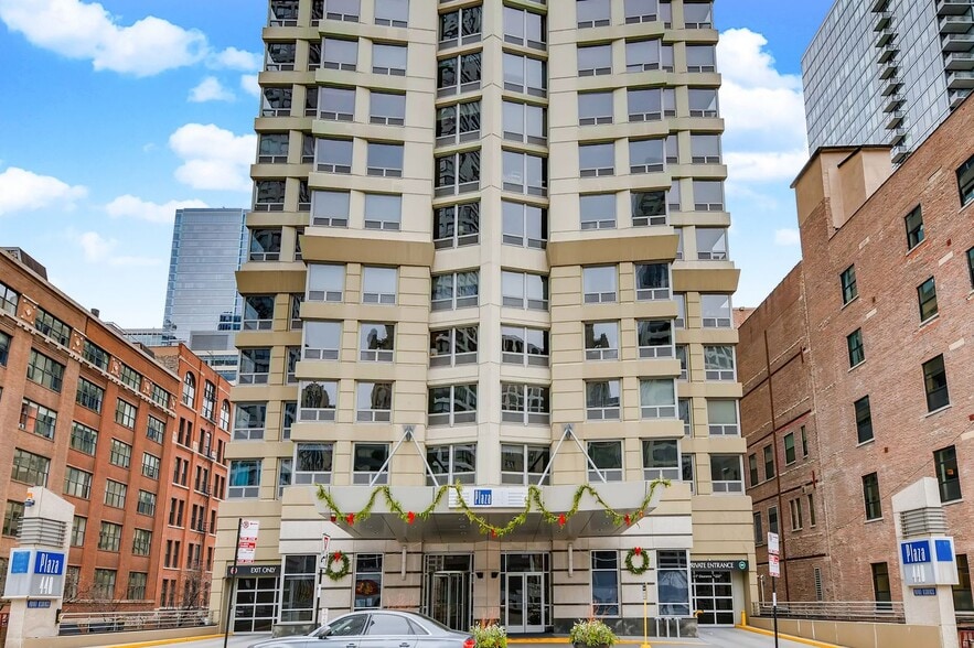 Building Photo - 440 N Wabash Ave