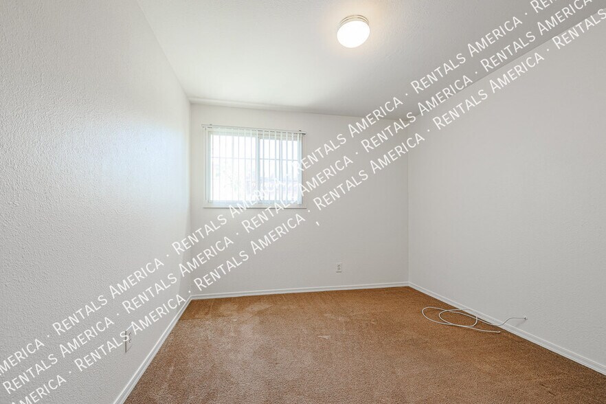 Building Photo - 335 E Papago Dr