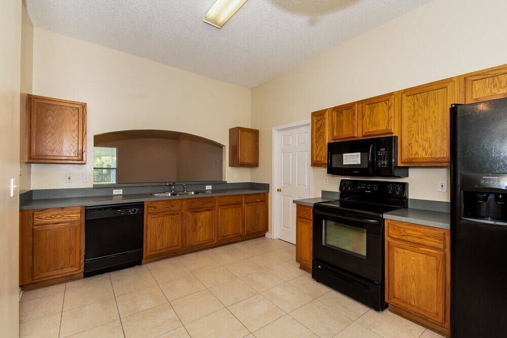 Building Photo - 3001 Golden Pond Blvd