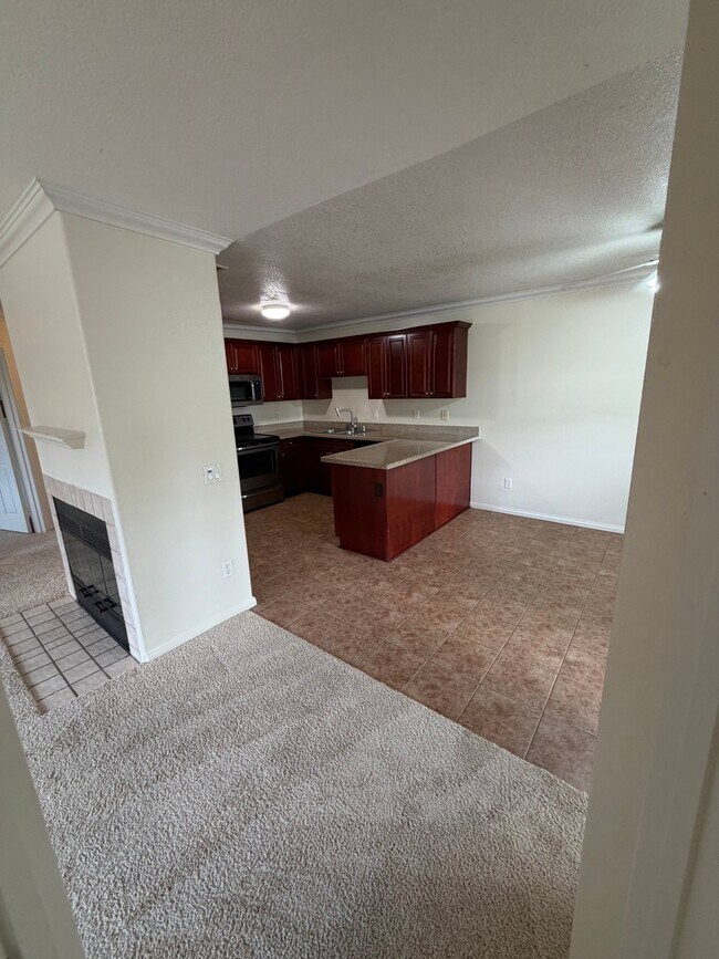 Building Photo - 3553 Paseo de Francisco