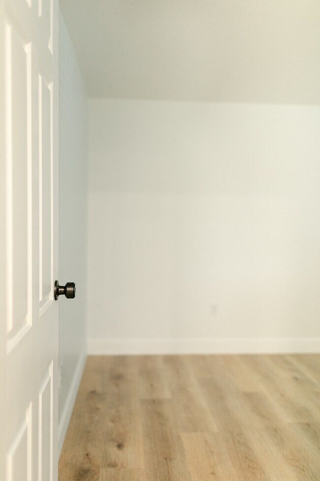 Building Photo - 1745 State St