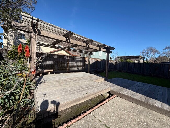 Building Photo - 1849 Kofman Pkwy