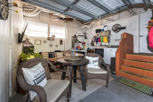 Building Photo - 1020 S Rome Ave