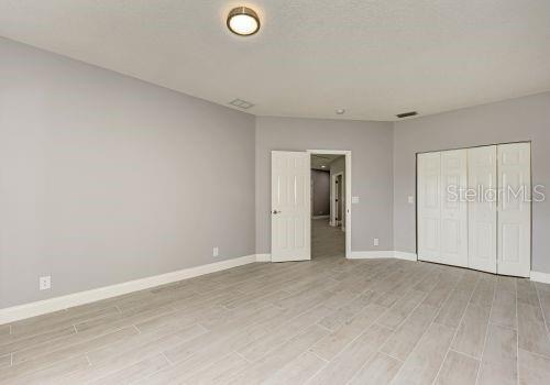 Building Photo - 1648 Bayshore Dr